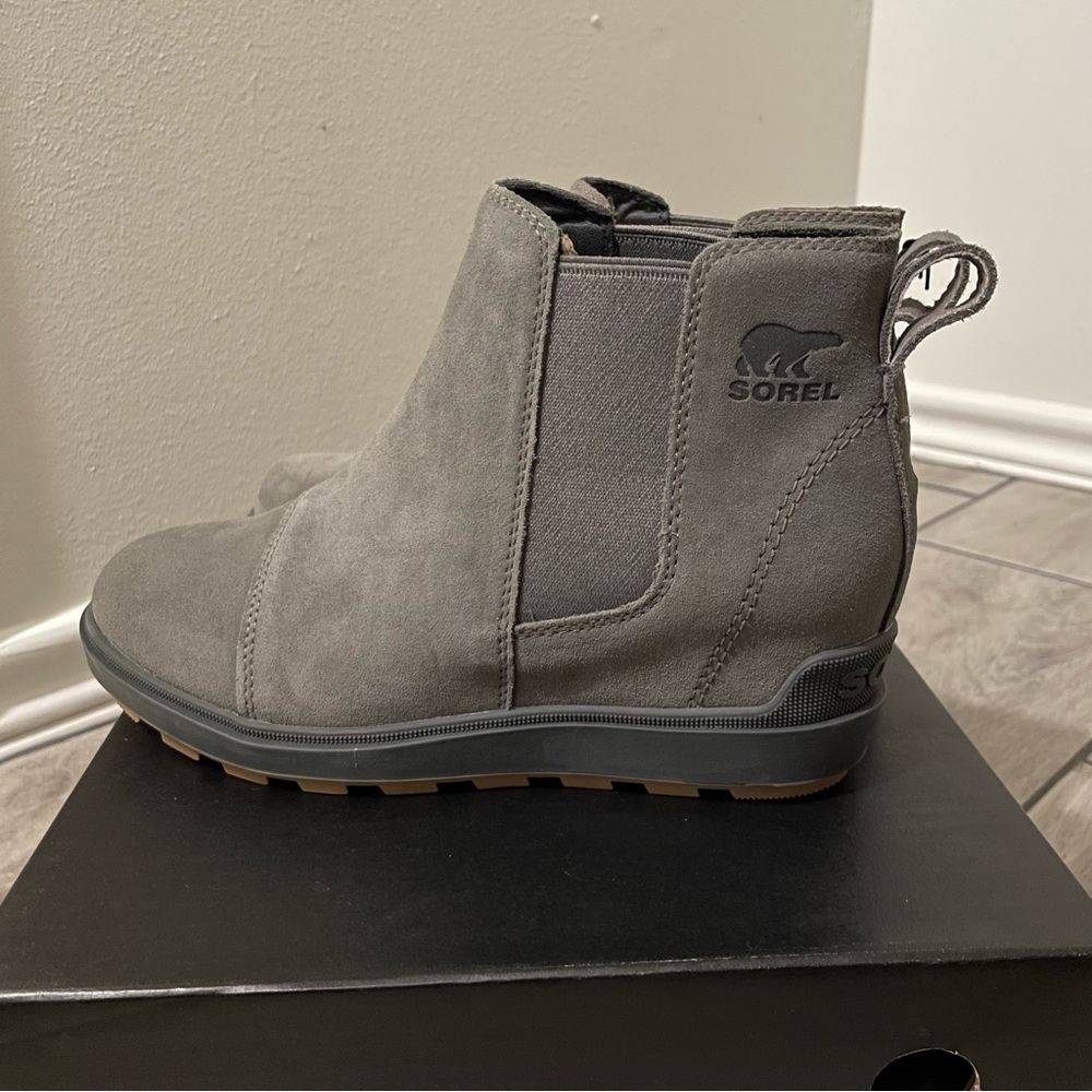 Sorel Evie II Chelsea Bootie, Women’s Size 7, Quarry/Grill, Brand New in Box